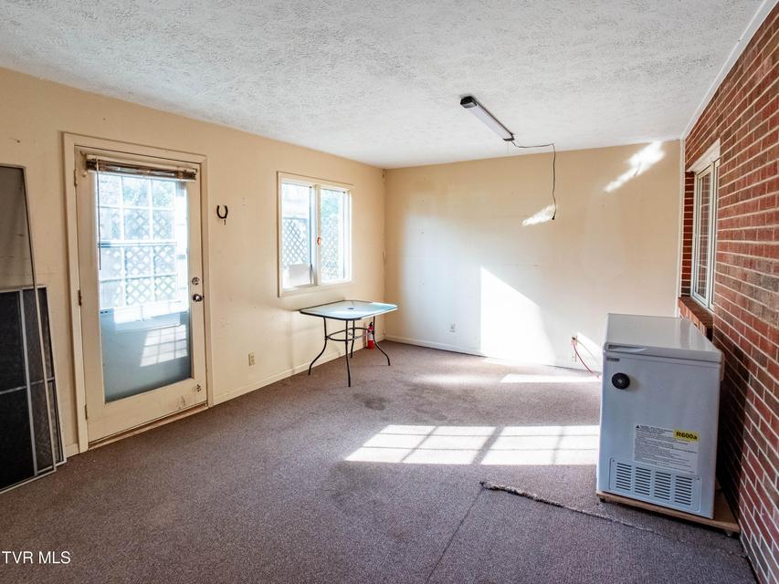 Photo #14: 802 Locust Street