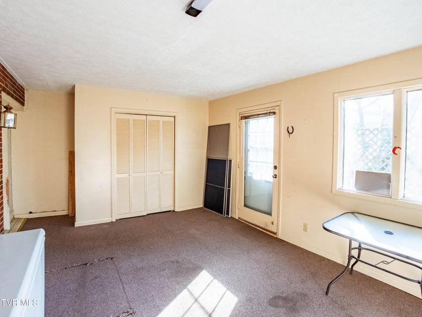 Photo #15: 802 Locust Street