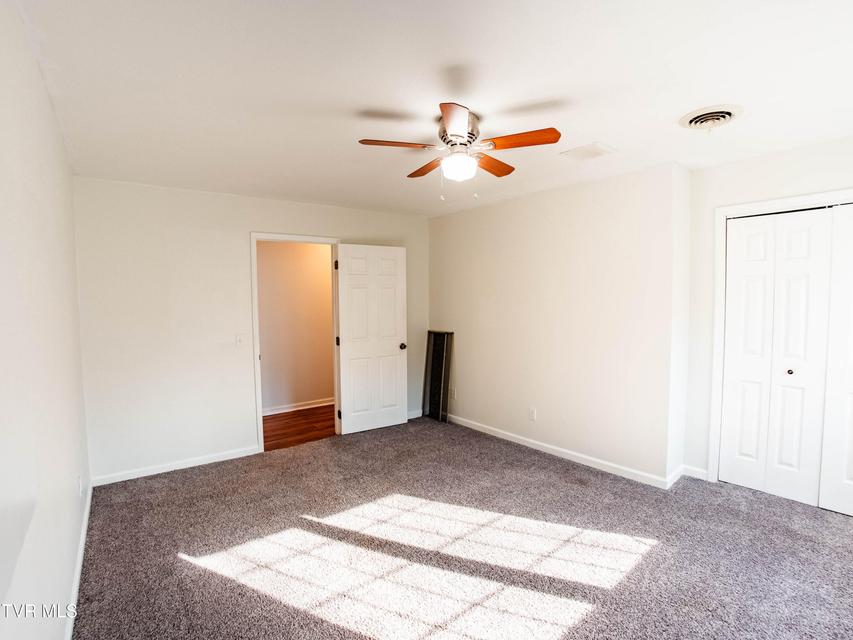 Photo #23: 802 Locust Street