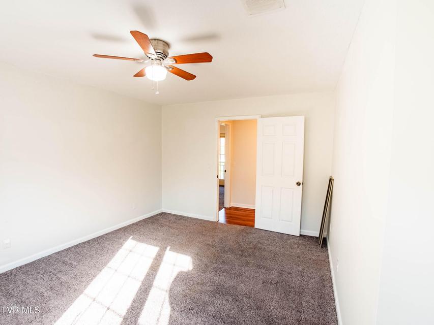 Photo #24: 802 Locust Street