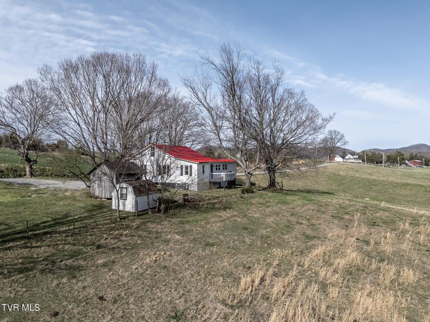 Photo #68: 645 Garrett Hill Road