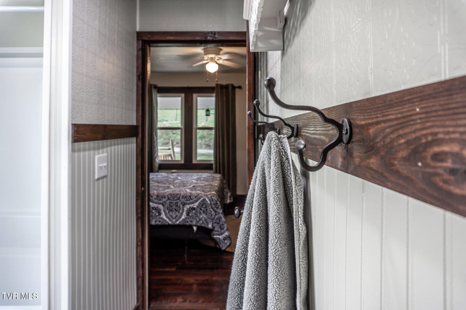 Photo #29: 645 Garrett Hill Road