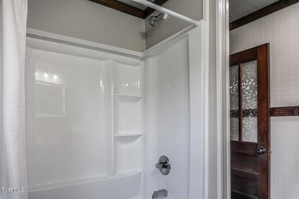 Photo #30: 645 Garrett Hill Road