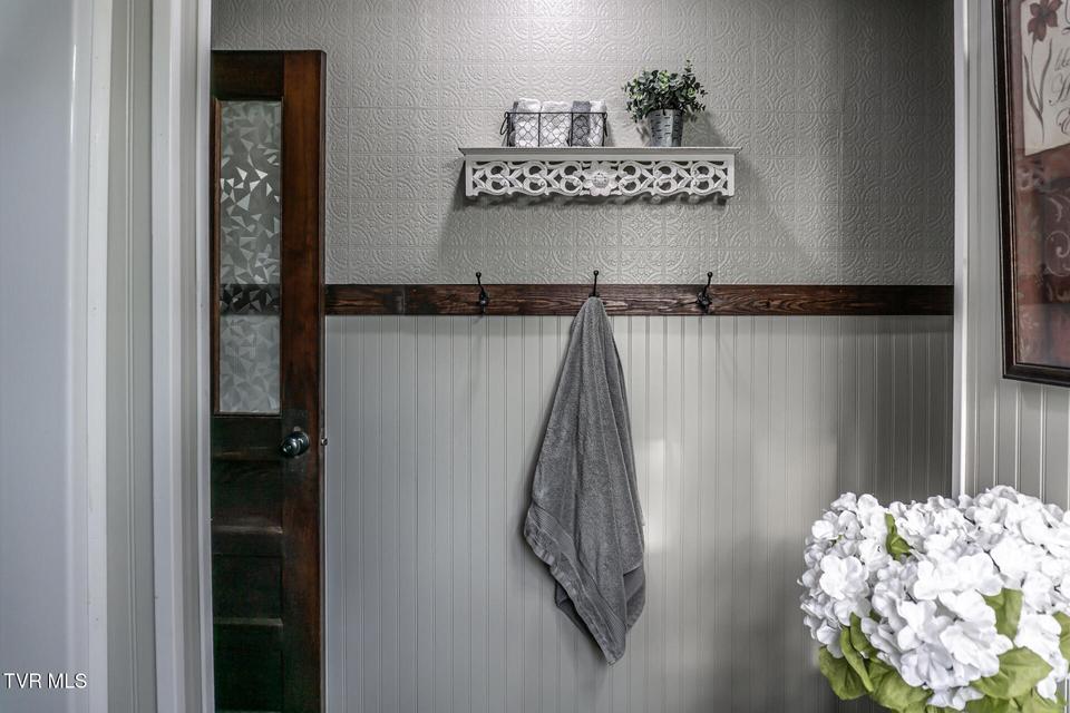 Photo #28: 645 Garrett Hill Road