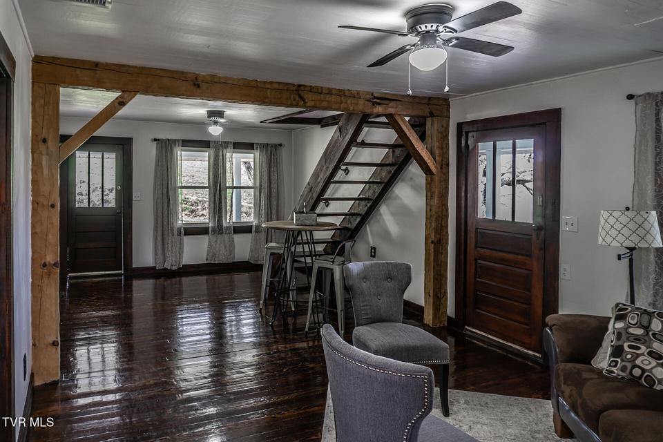 Photo #10: 645 Garrett Hill Road