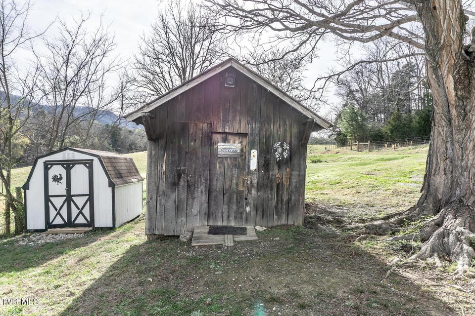 Photo #59: 645 Garrett Hill Road