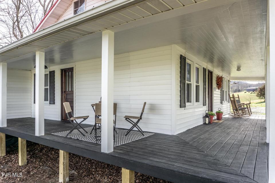 Photo #57: 645 Garrett Hill Road