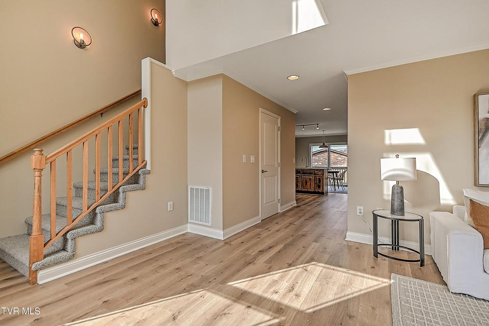 Photo #8: 105 Smartview Lane