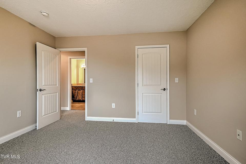 Photo #26: 105 Smartview Lane