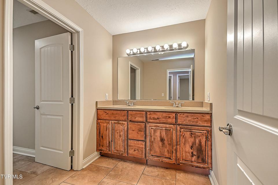 Photo #29: 105 Smartview Lane