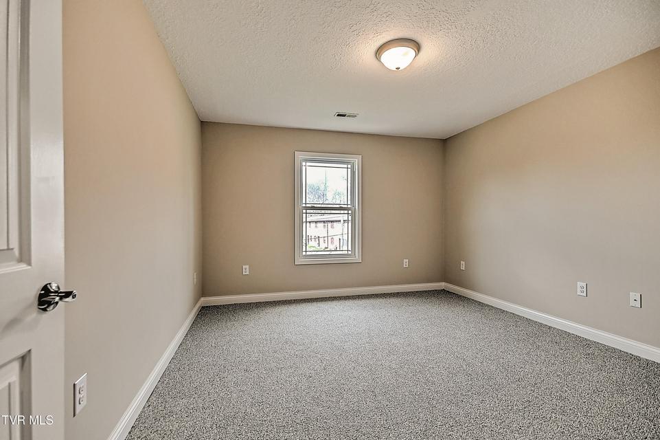 Photo #27: 105 Smartview Lane