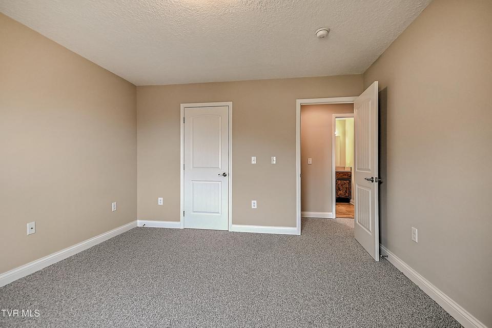 Photo #28: 105 Smartview Lane