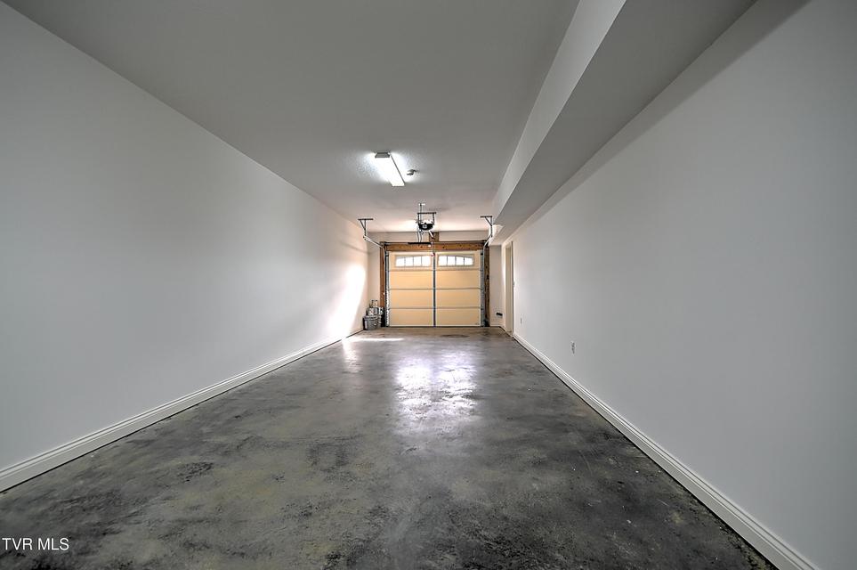 Photo #37: 105 Smartview Lane