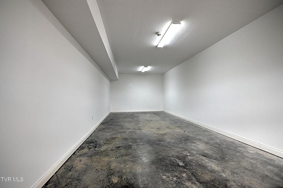 Photo #36: 105 Smartview Lane