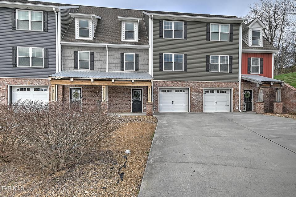 Photo #40: 105 Smartview Lane