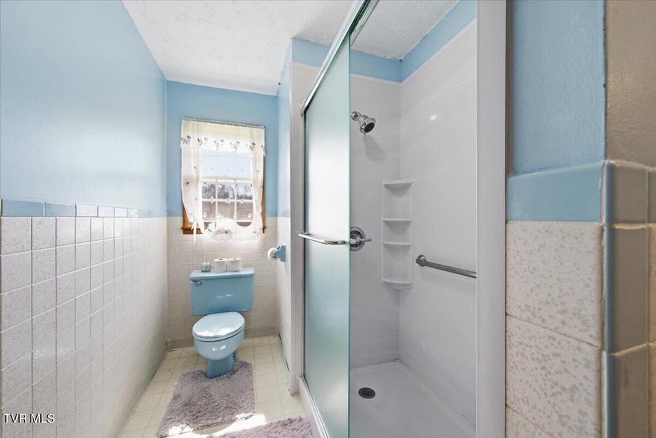 Photo #16: 533 Monte Vista Drive