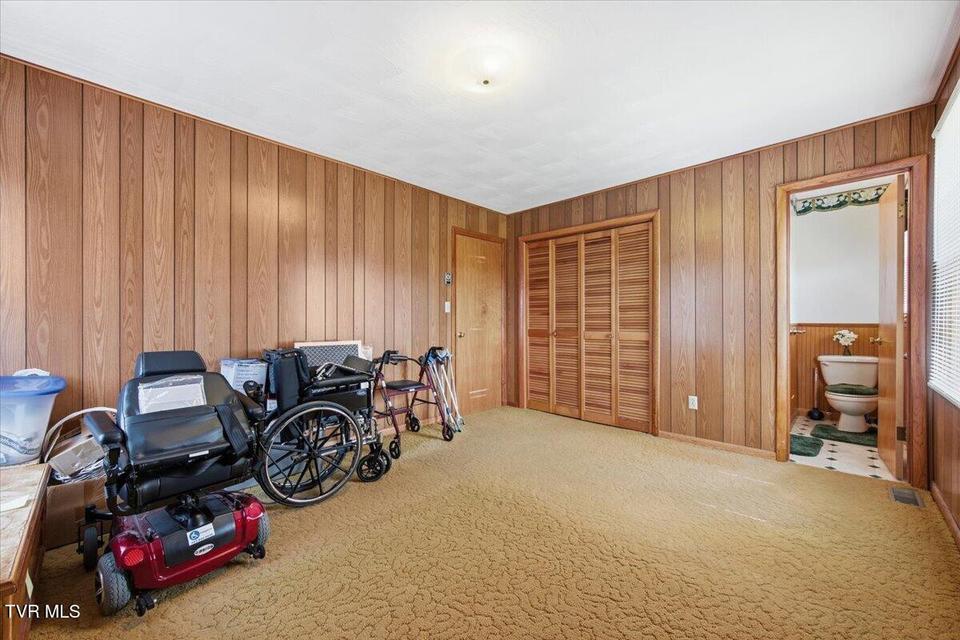 Photo #18: 533 Monte Vista Drive