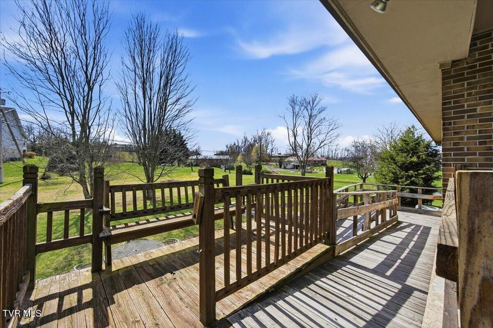 Photo #32: 533 Monte Vista Drive