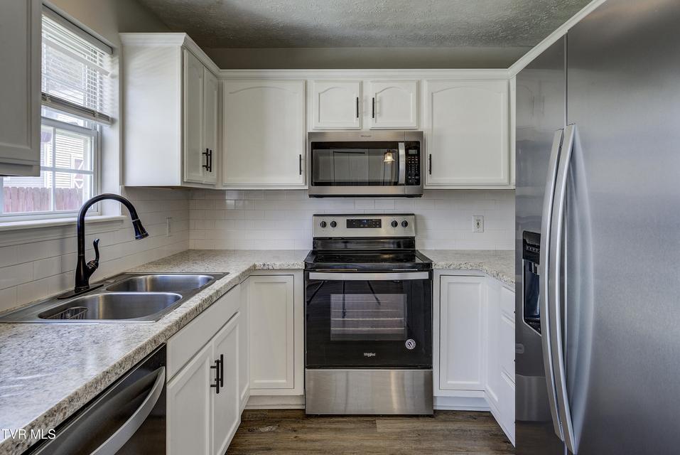 Photo #12: 121 Saint James Place