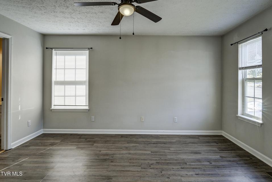 Photo #16: 121 Saint James Place