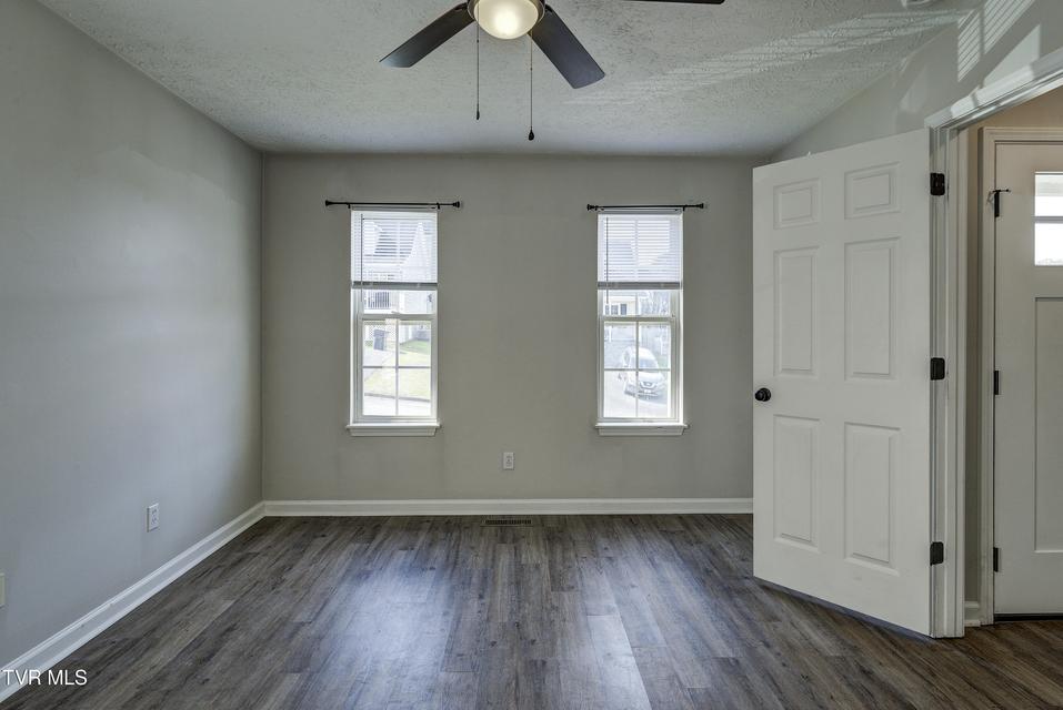 Photo #17: 121 Saint James Place