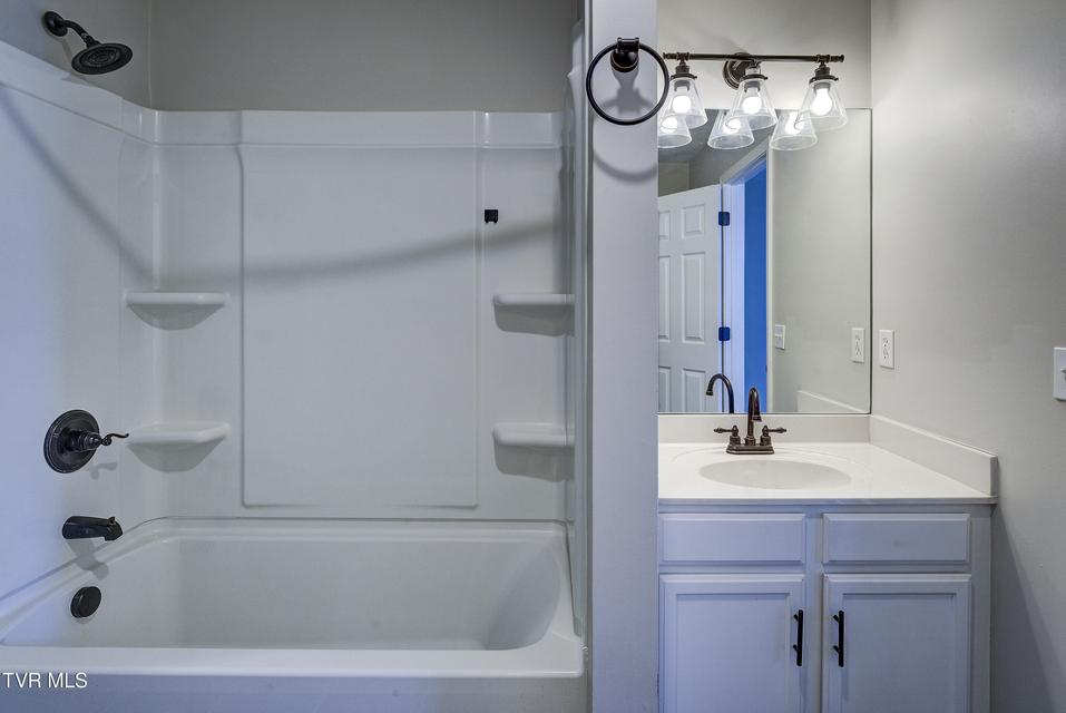 Photo #19: 121 Saint James Place