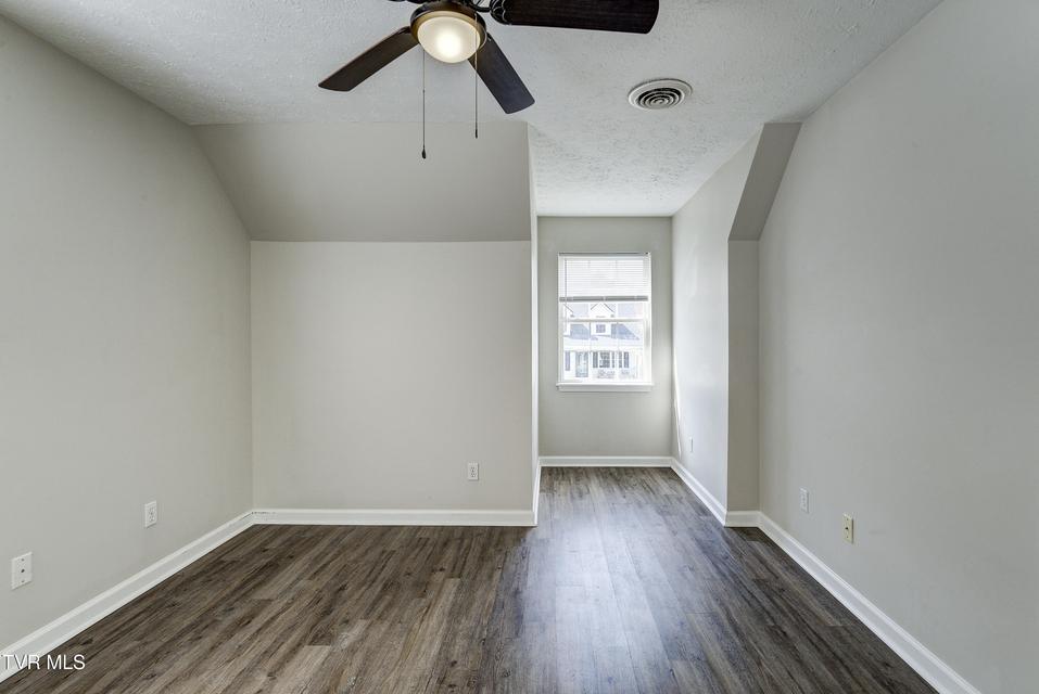 Photo #25: 121 Saint James Place