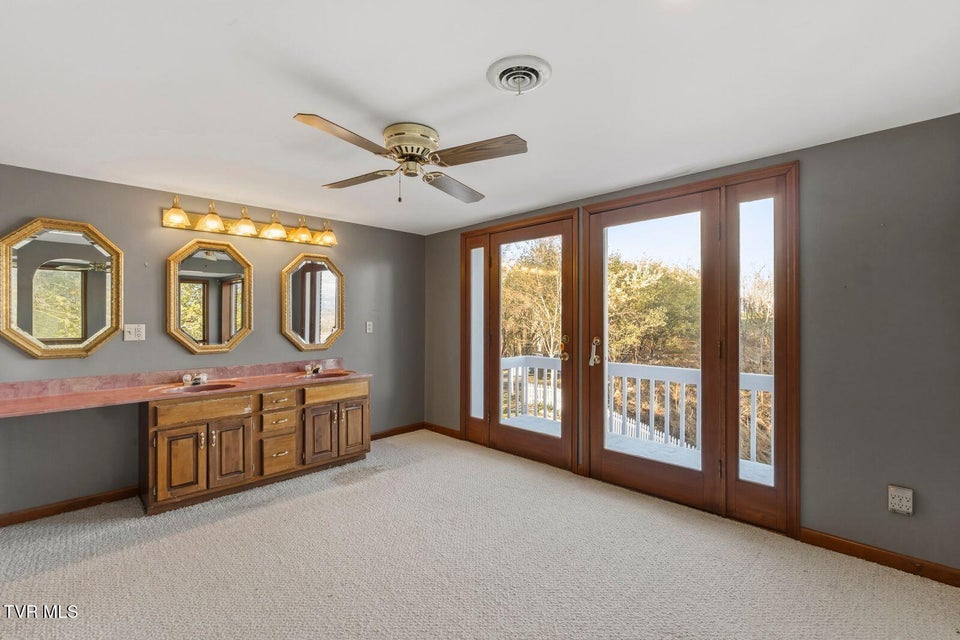 Photo #22: 449 Chuckey Overlook 