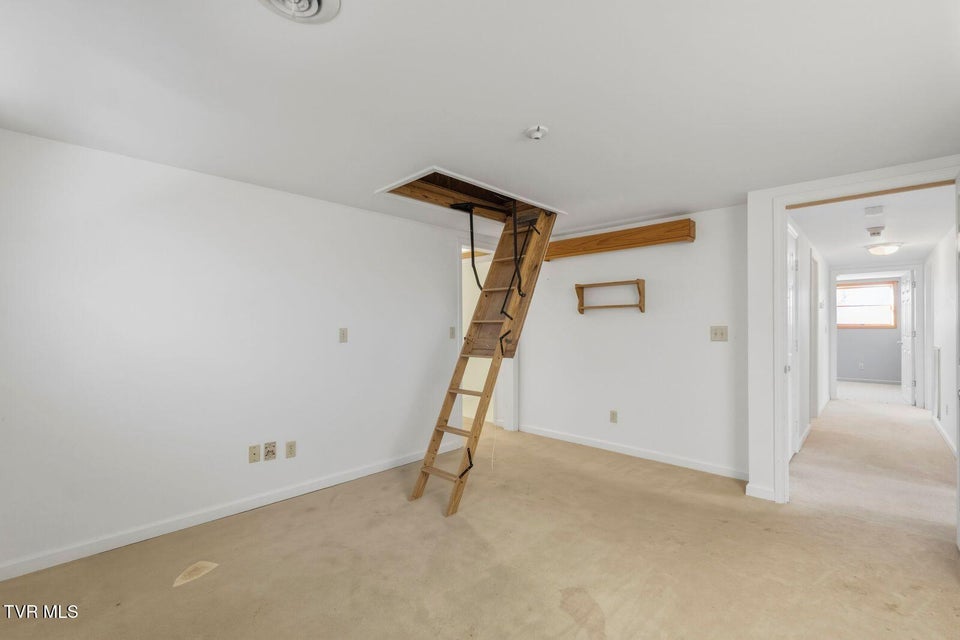 Photo #20: 449 Chuckey Overlook 