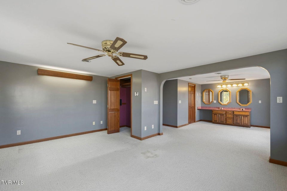 Photo #27: 449 Chuckey Overlook 