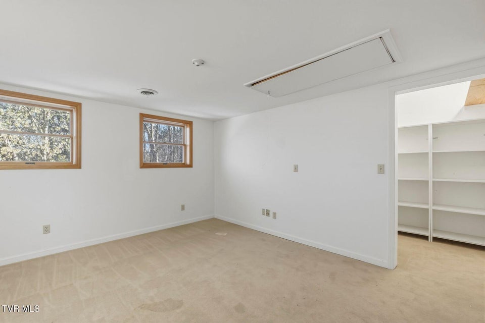 Photo #19: 449 Chuckey Overlook 