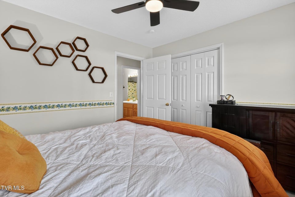 Photo #26: 105 Meadow Court