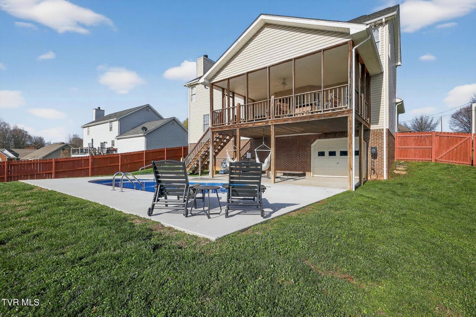 Photo #38: 105 Meadow Court