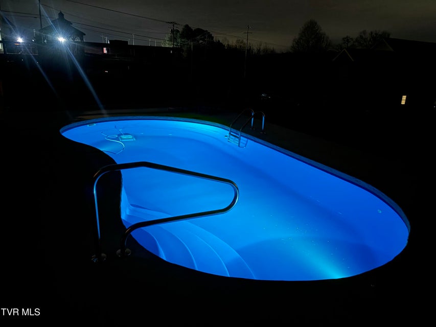 Photo #42: 105 Meadow Court