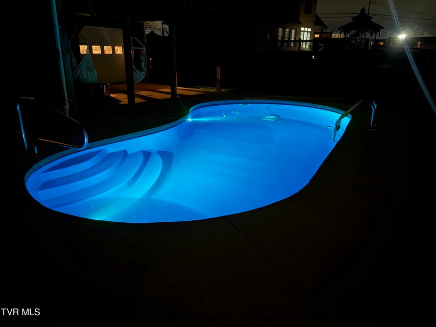 Photo #43: 105 Meadow Court