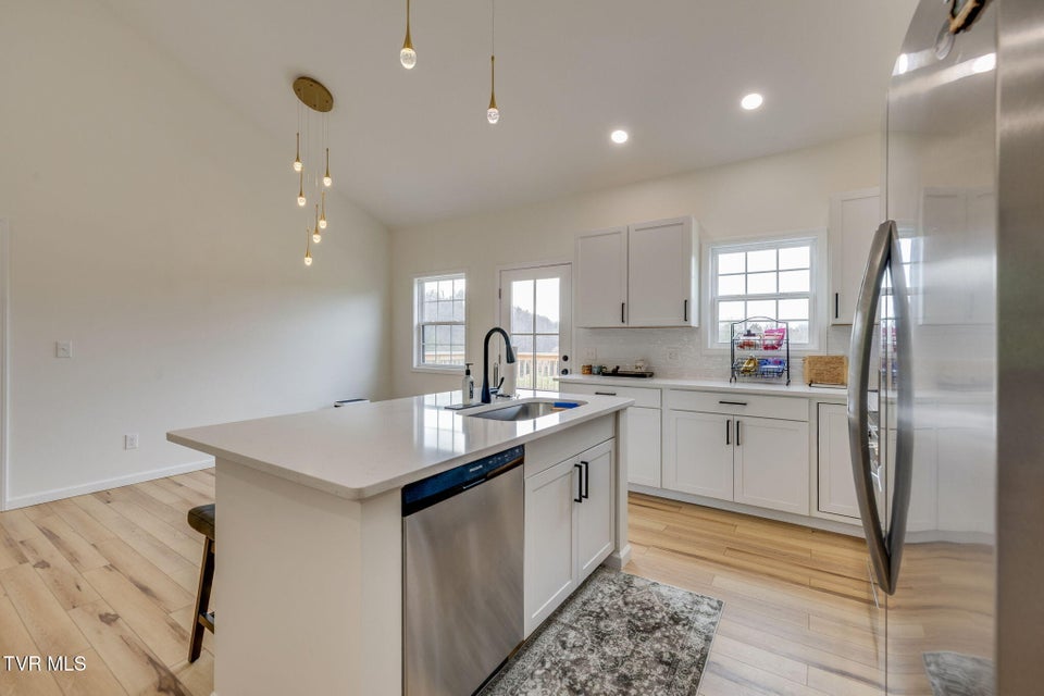 Photo #33: 284 Old Charity Hill Road