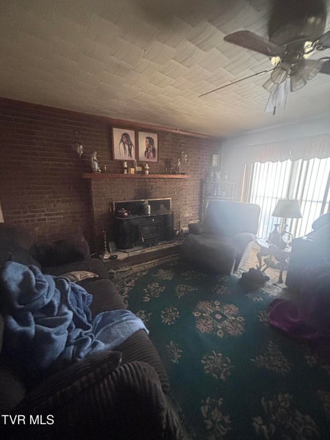 Photo #7: 27282 Lee Highway