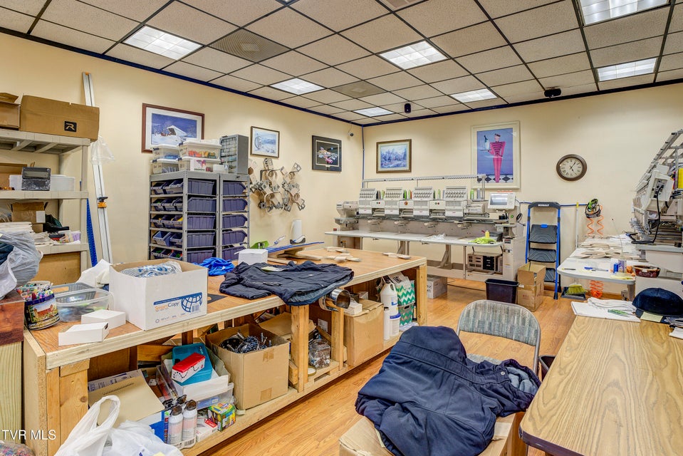 Photo #13: 140 Market Street