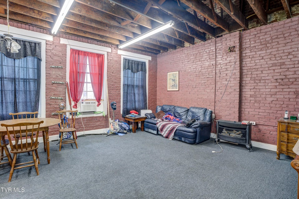 Photo #32: 140 Market Street