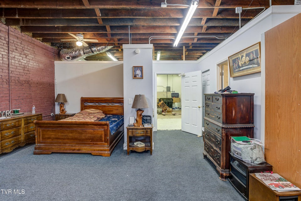 Photo #36: 140 Market Street