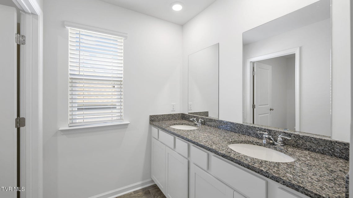 Photo #43: 285 Chimney View Loop 