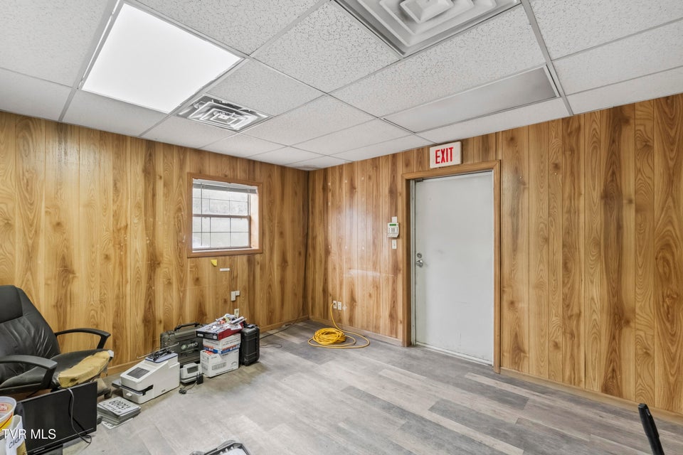 Photo #15: 401 Tilthammer Drive