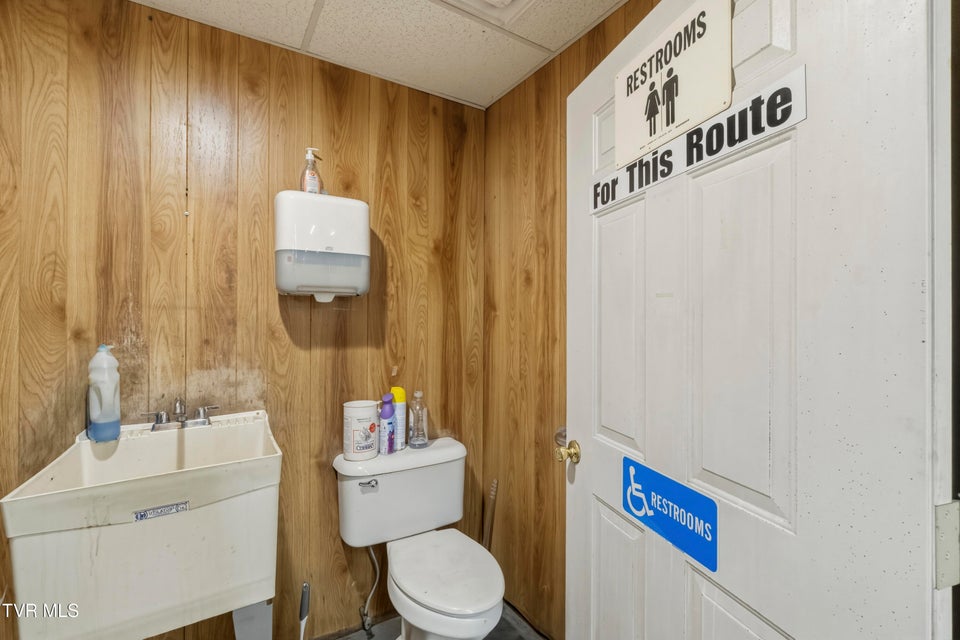 Photo #20: 401 Tilthammer Drive