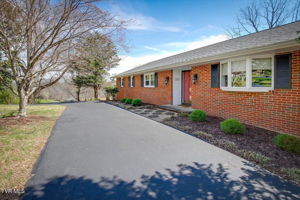 Photo #4: 4525 Chickasaw Road