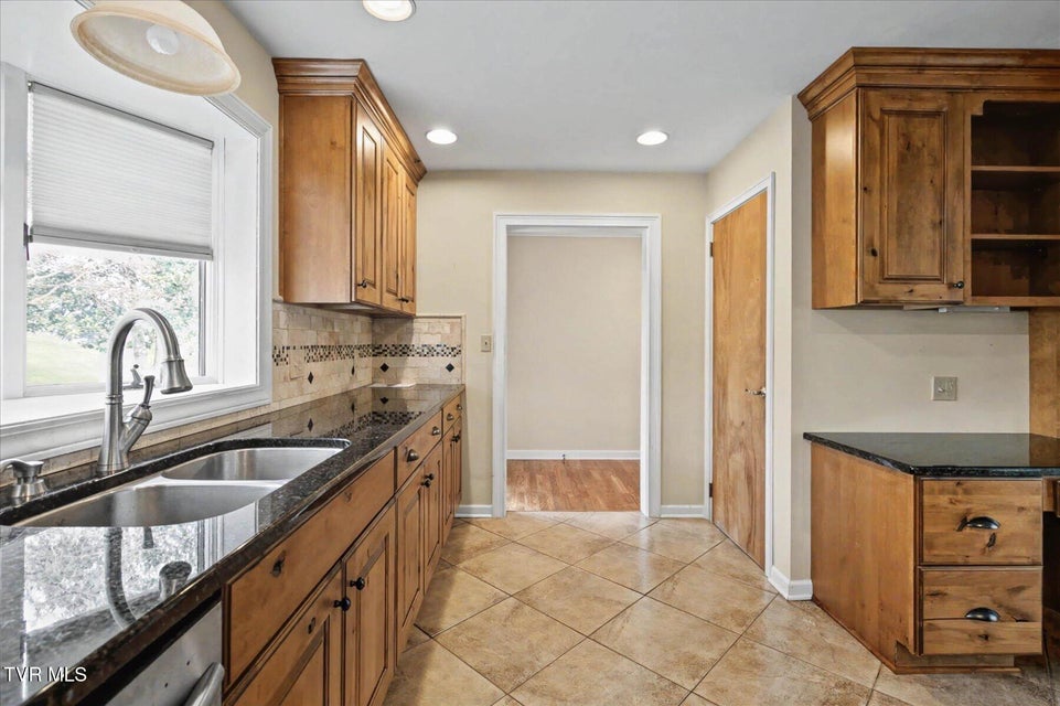Photo #9: 4525 Chickasaw Road