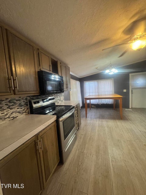 Photo #11: 1013 Siam Road