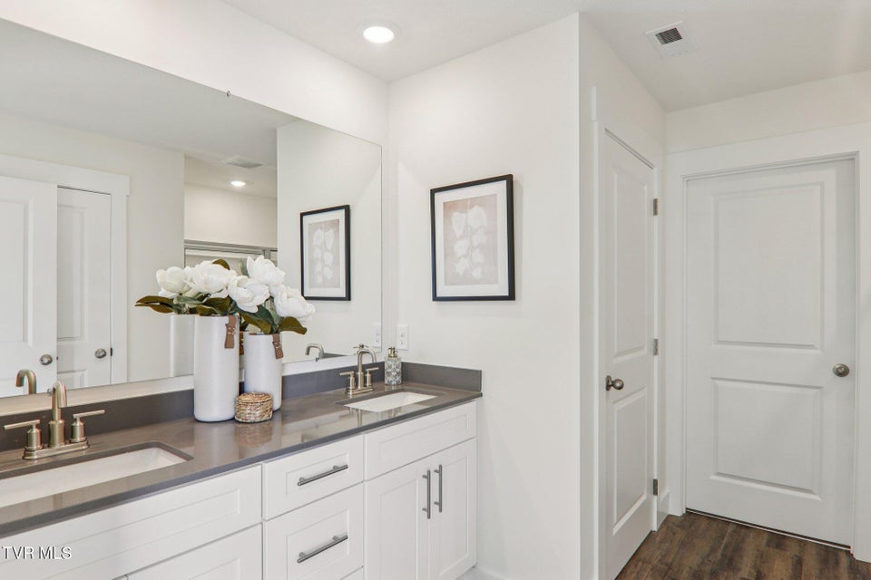 Photo #30: 15 Morsel Court 