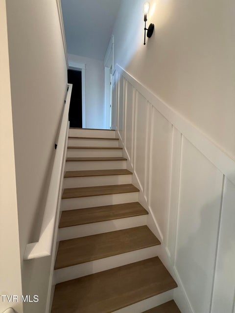 Photo #17: 310 Monroe Drive