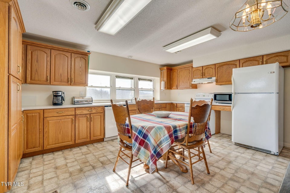 Photo #34: 6181 Poplar Springs Road