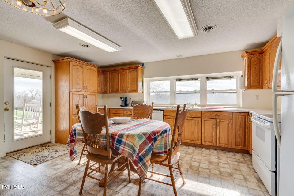 Photo #35: 6181 Poplar Springs Road